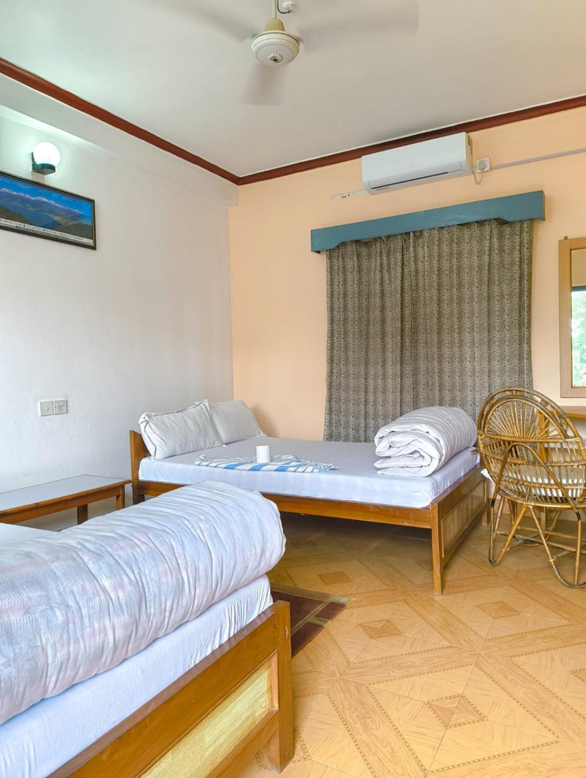 Hotel Mountain View - Lakeside بوكْرا المظهر الخارجي الصورة