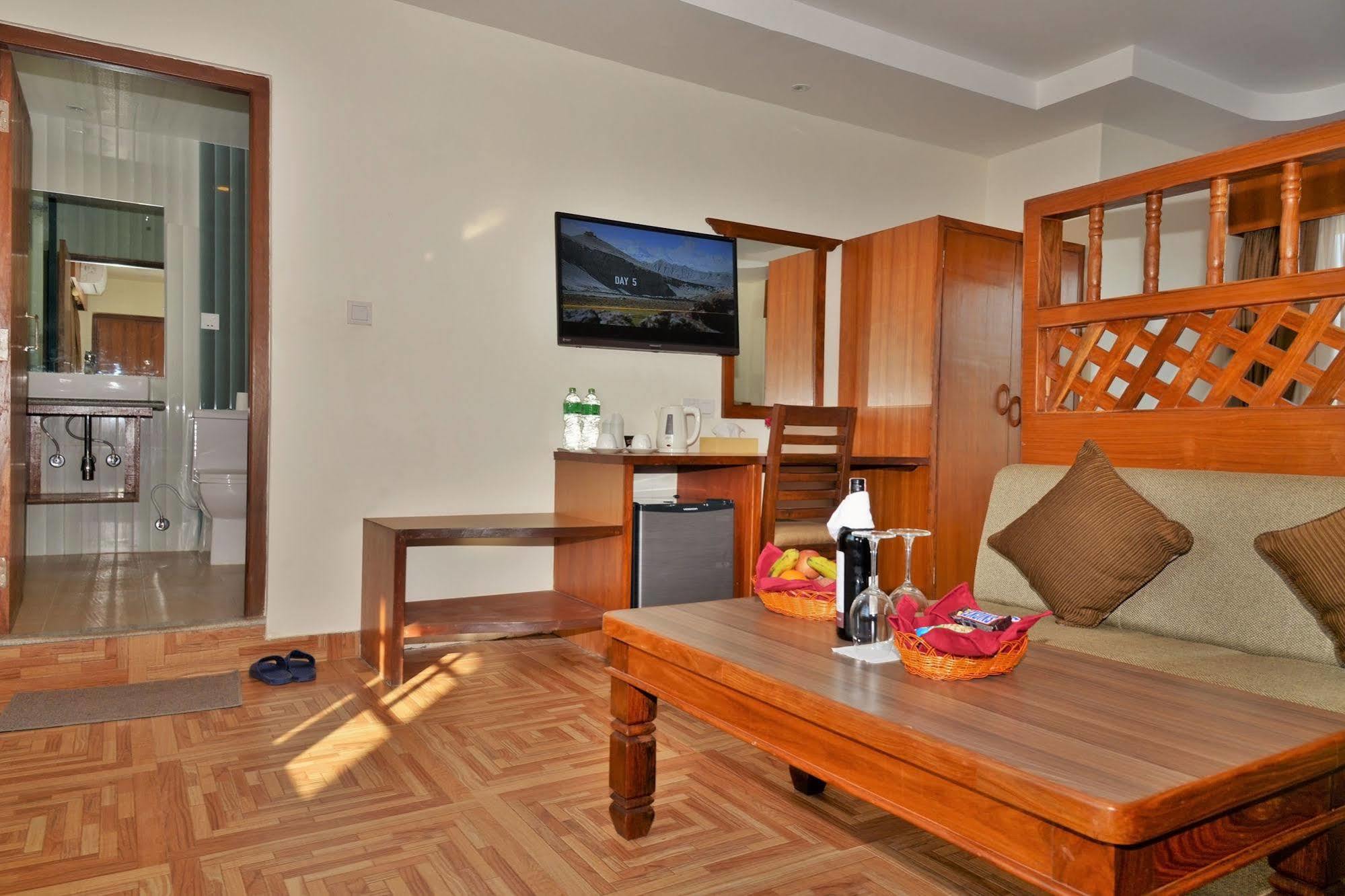 Hotel Mountain View - Lakeside بوكْرا المظهر الخارجي الصورة