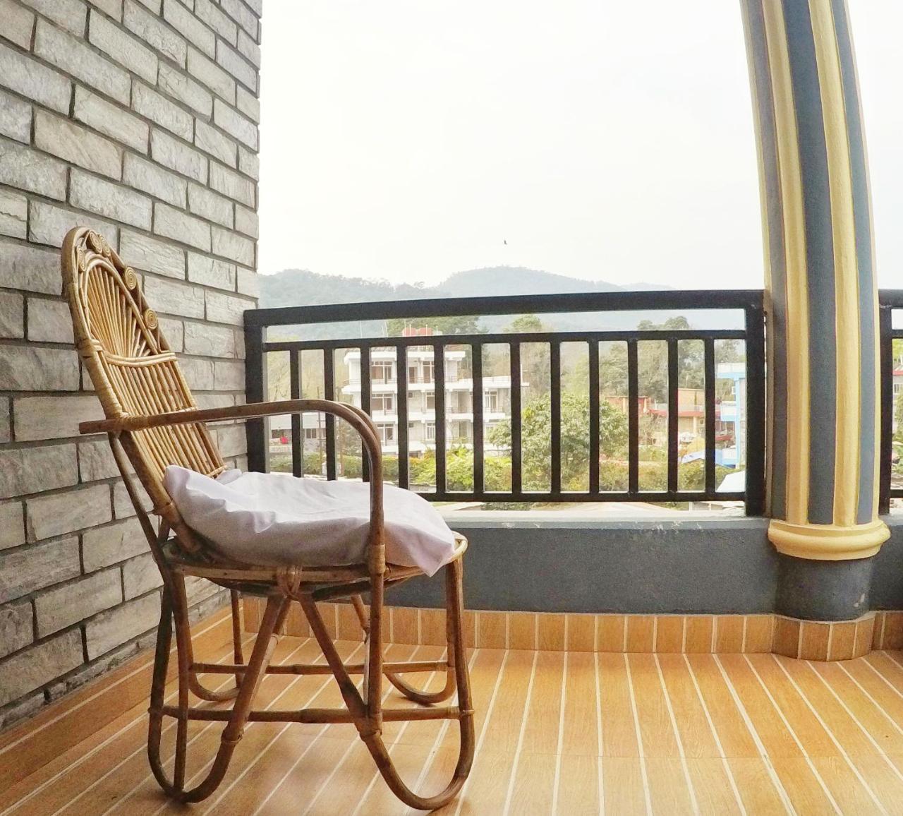 Hotel Mountain View - Lakeside بوكْرا المظهر الخارجي الصورة